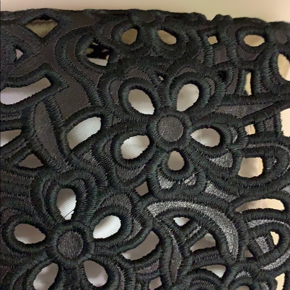 Authentic Chanel. Double sided leather sneaker/boots fabulous camellias all over - Picture 7 of 16